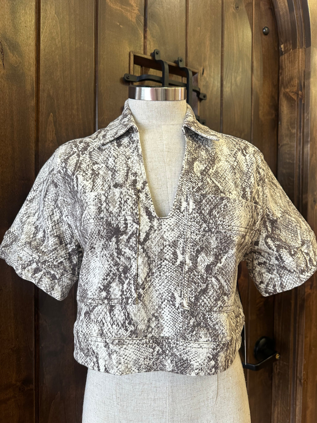 HABITUAL SNAKESKIN PULLOVER TOP--BROWN MIX