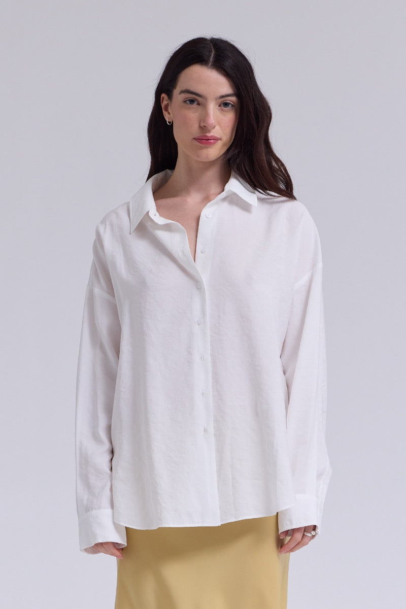 SOFT OVERFIT OFF WHITE SHIRT