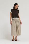 CAROB BROWN CABLE KNIT VEST