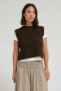 CENTER CABLE KNIT VEST--BROWN