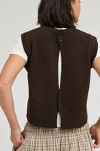 CAROB BROWN CABLE KNIT VEST