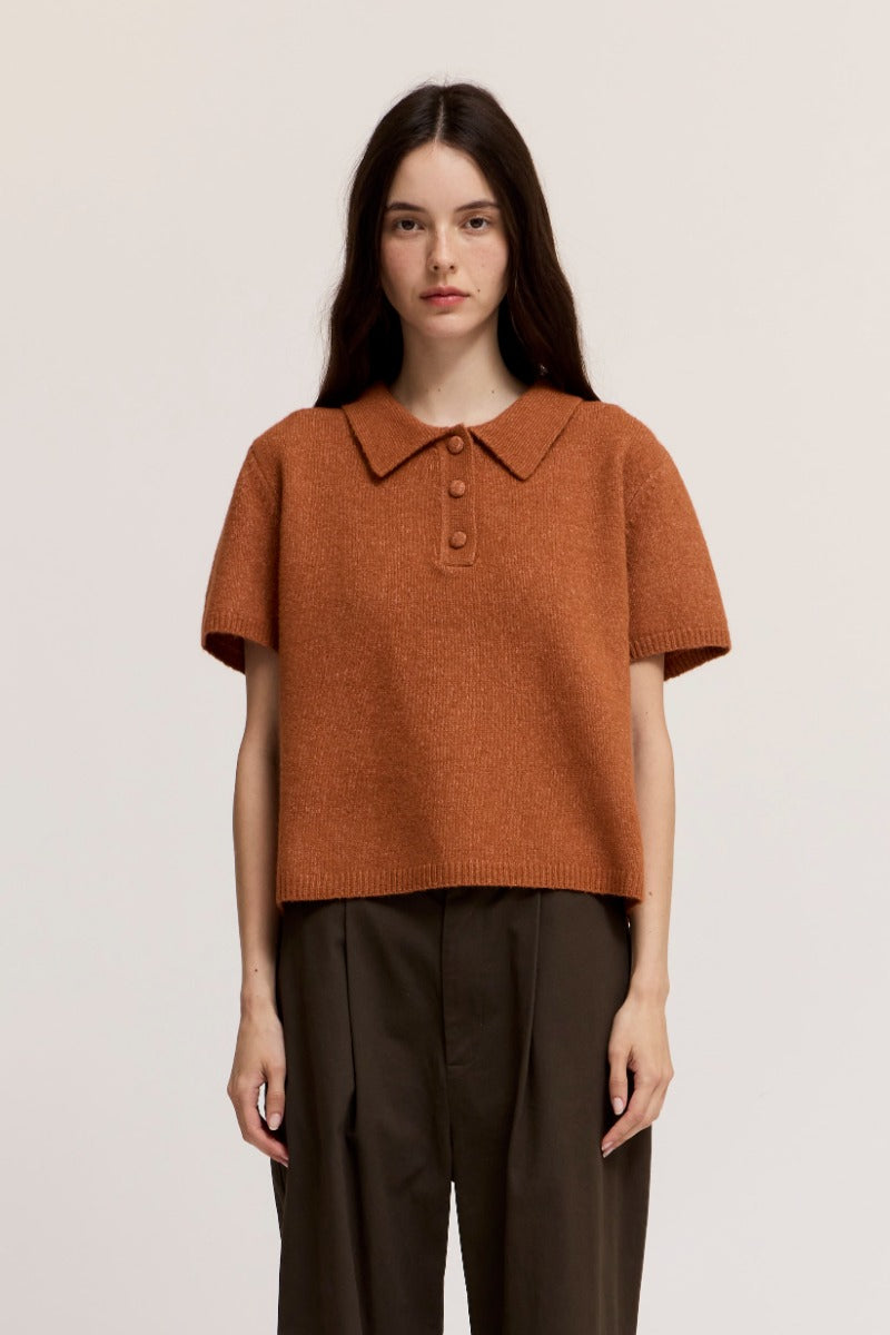 HALF PLACKET SHORT SLEEVE KNIT TOP--CIDER