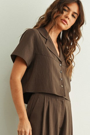 BUTTON FRONT TOP--BROWN