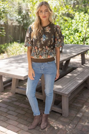 FLORAL EMROIDERED BOARDER TOP--BROWN