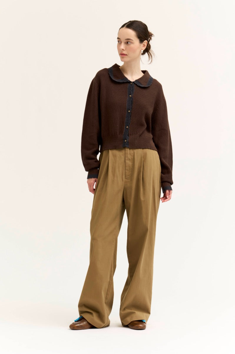 DARK CHOCO SCALLOP EDGE CARDIGAN