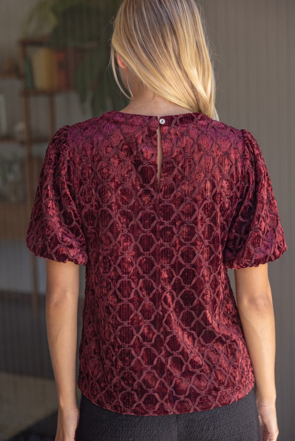 TRELLIS TRIM CRUSHED VELVET SLEEVE TOP--BURGUNDY