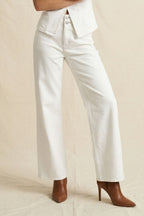 STRETCH DENIM STRAIGHT LEG JEANS WITH CONTRAST STITCHING--OFF WHITE