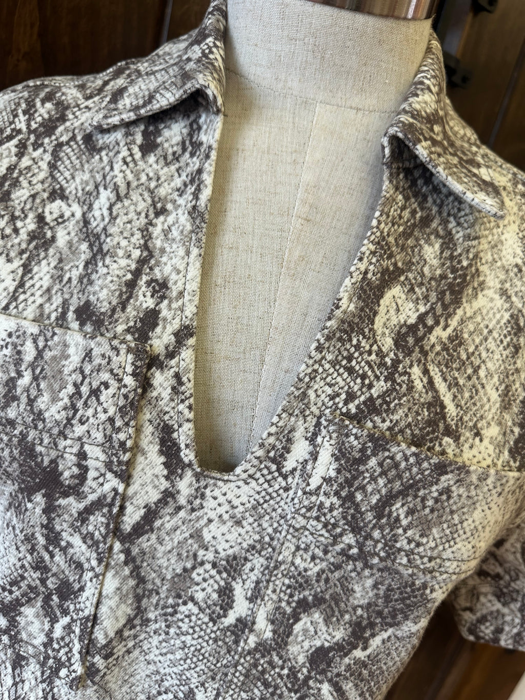 HABITUAL SNAKESKIN PULLOVER TOP--BROWN MIX