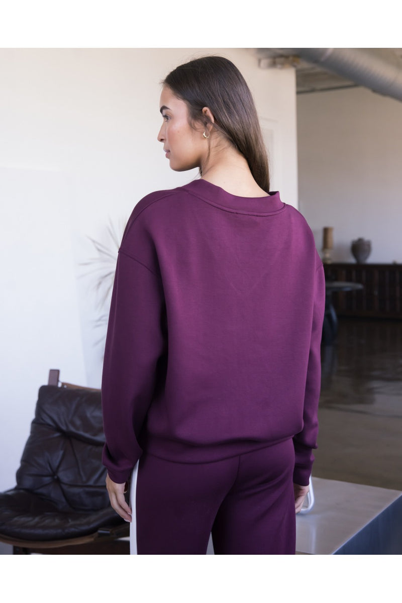 SCUBA MODAL V-NECK PULLOVER--MAROON