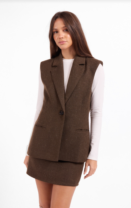 SIMMONS BLAZER VEST--OAK BROWN