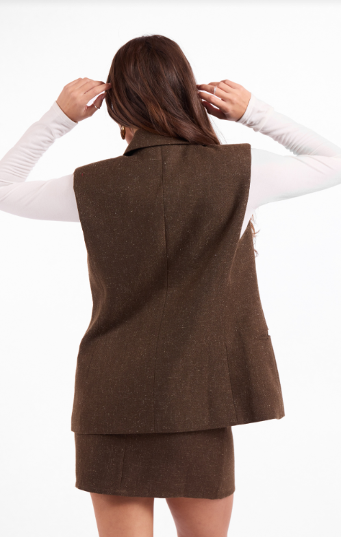 SIMMONS BLAZER VEST--OAK BROWN