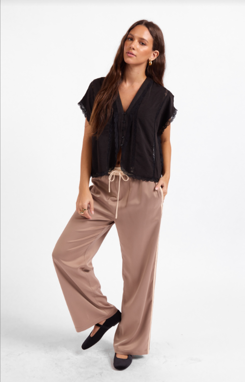 VALENTINA TOP--BLACK