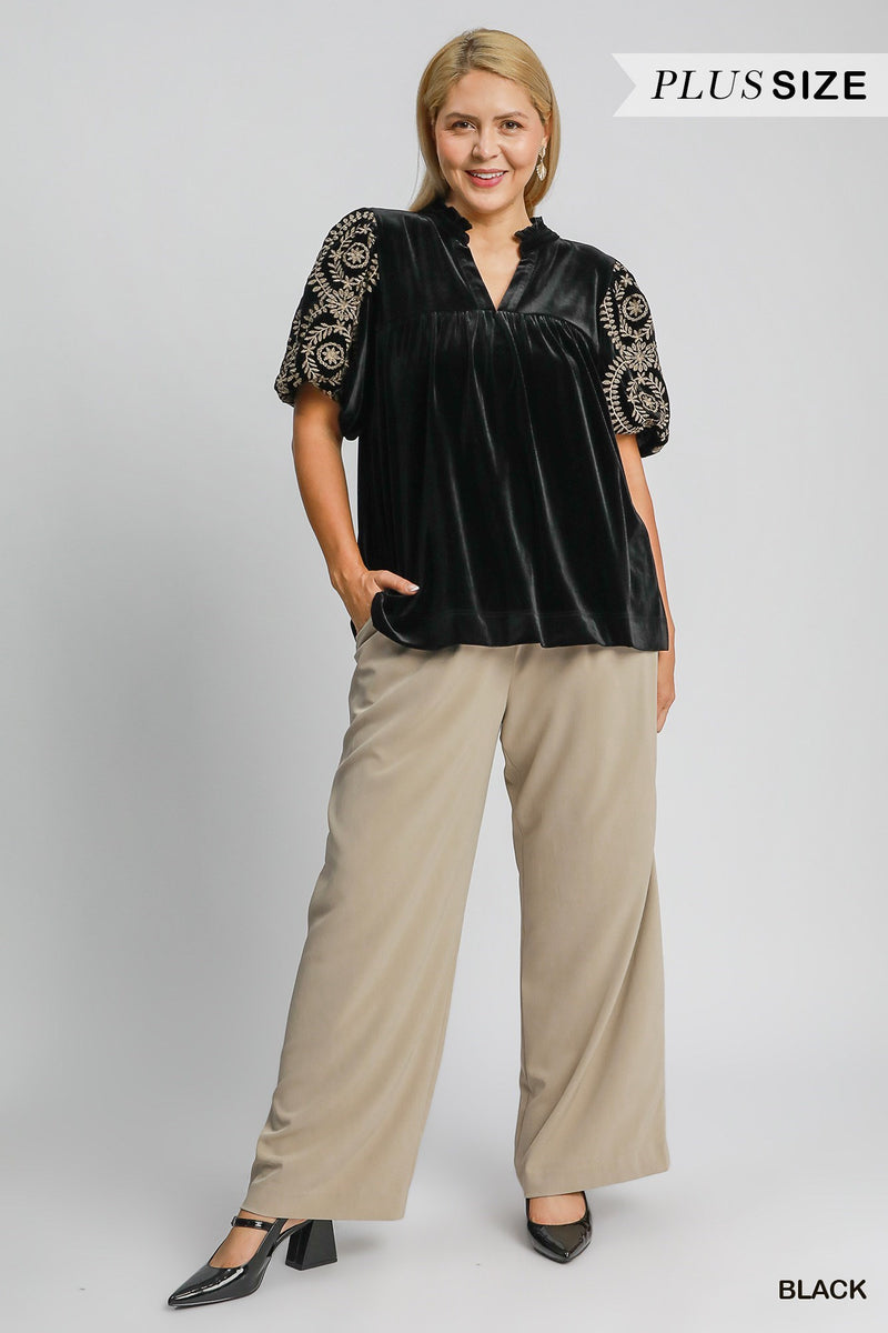 CURVY HERE FOR YOU EMBROIDERY SLEEVE TOP