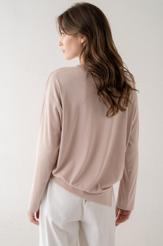 ASYMMETRIC HEM LIGHTWEIGHT SWEATSHIRT--DUSTY MAUVE