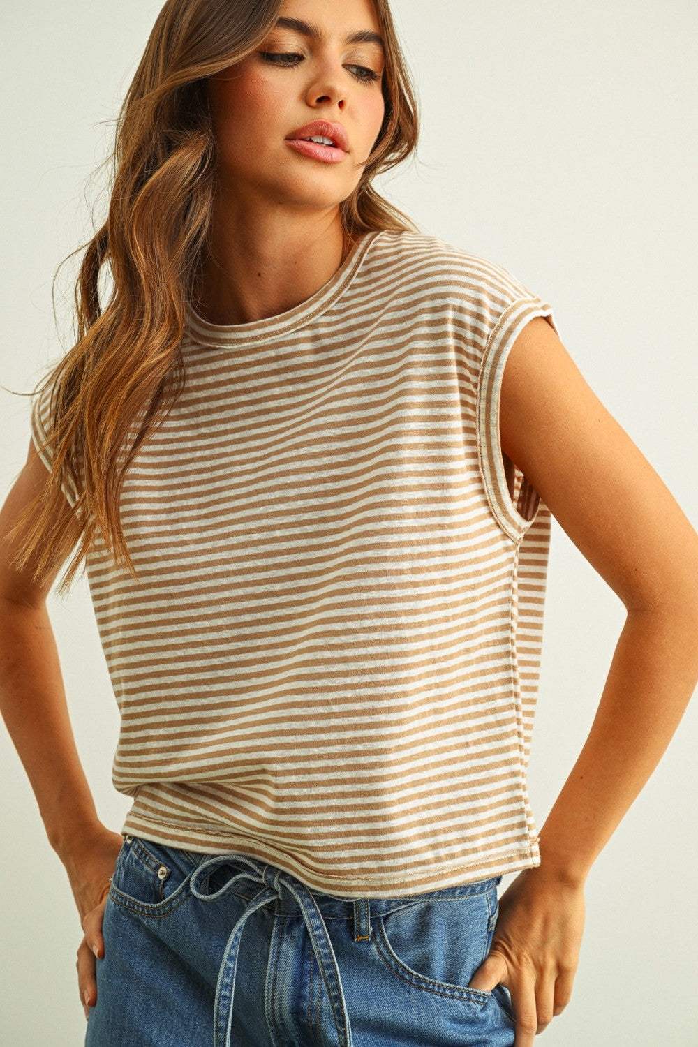 STRIPE PATTERN SLUB TOP--TAN/WHITE