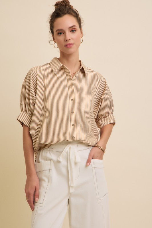 OVERSIZED SHORT SLEEVE BUTTON DOWN TOP--MOCHA