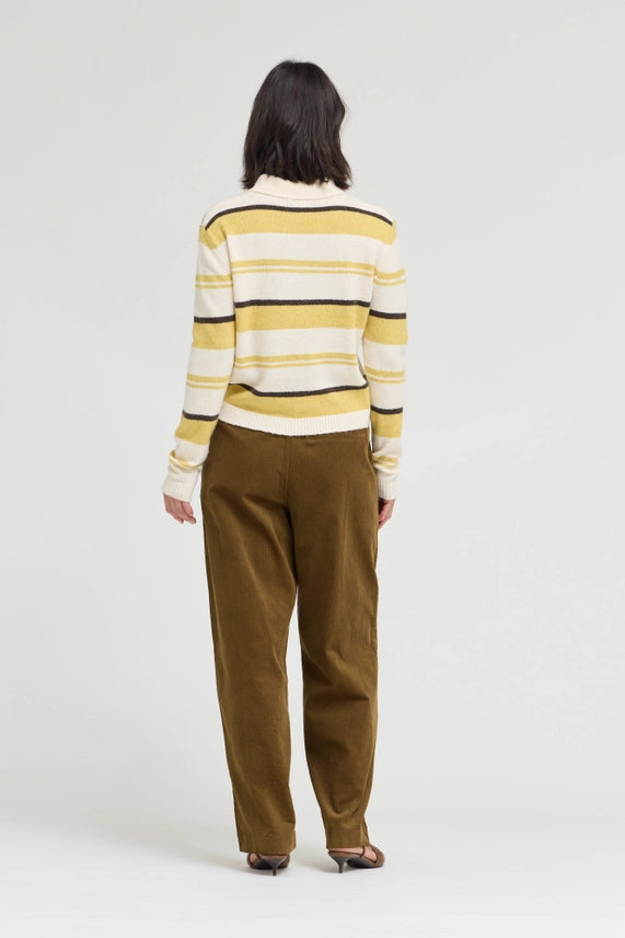MOSS BROWN MID RISE BARREL PANTS