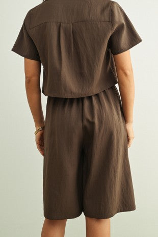 KNEE LENGTH TROUSER--BROWN