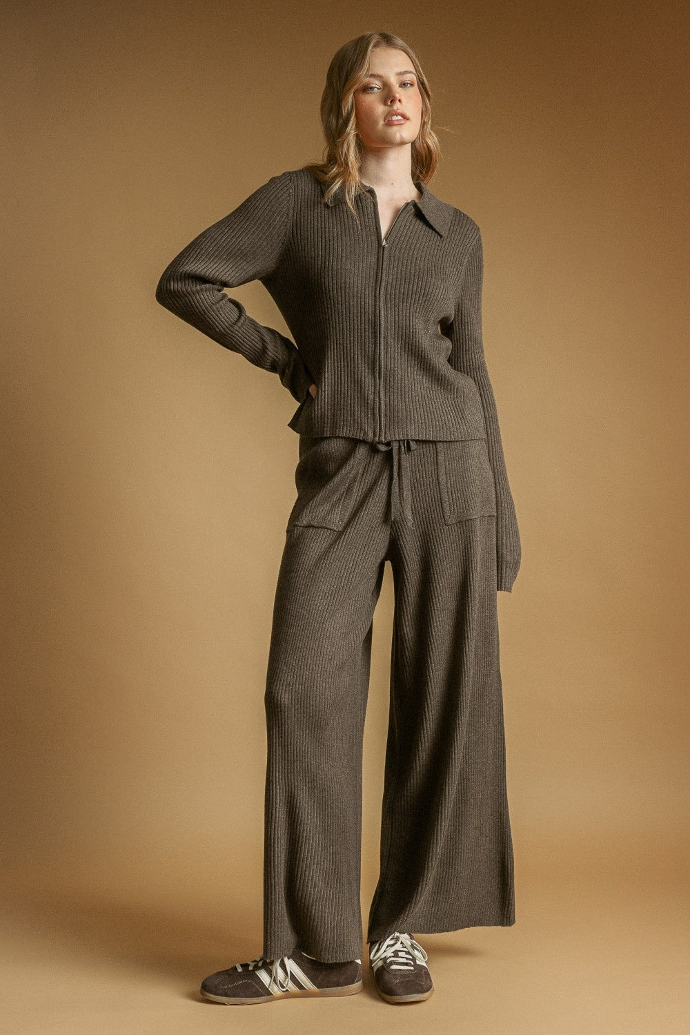 ESPRESSO STRAIGHT LEG RIBBED PANT