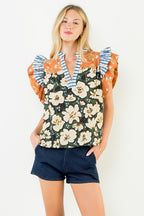 FLORAL FLUTTER SLEEVE TOP