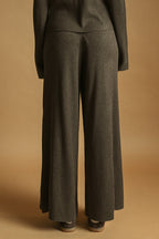 ESPRESSO STRAIGHT LEG RIBBED PANT