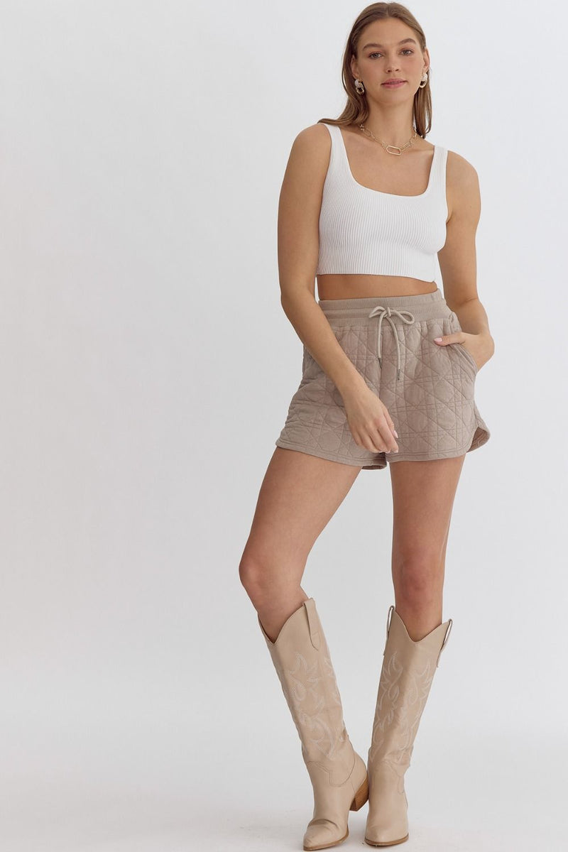 TEXTURED HIGH ELASTIC WAISTBAND SHORTS