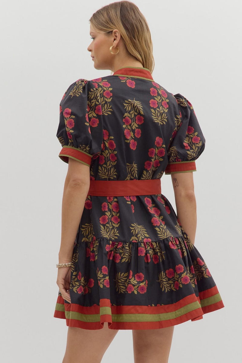 FLORAL SHORT PUFF SLEEVE BELTED DRESS--BLACK MULTI