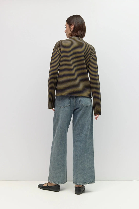 THE CIERRA SWEATER--OLIVE/NAVY