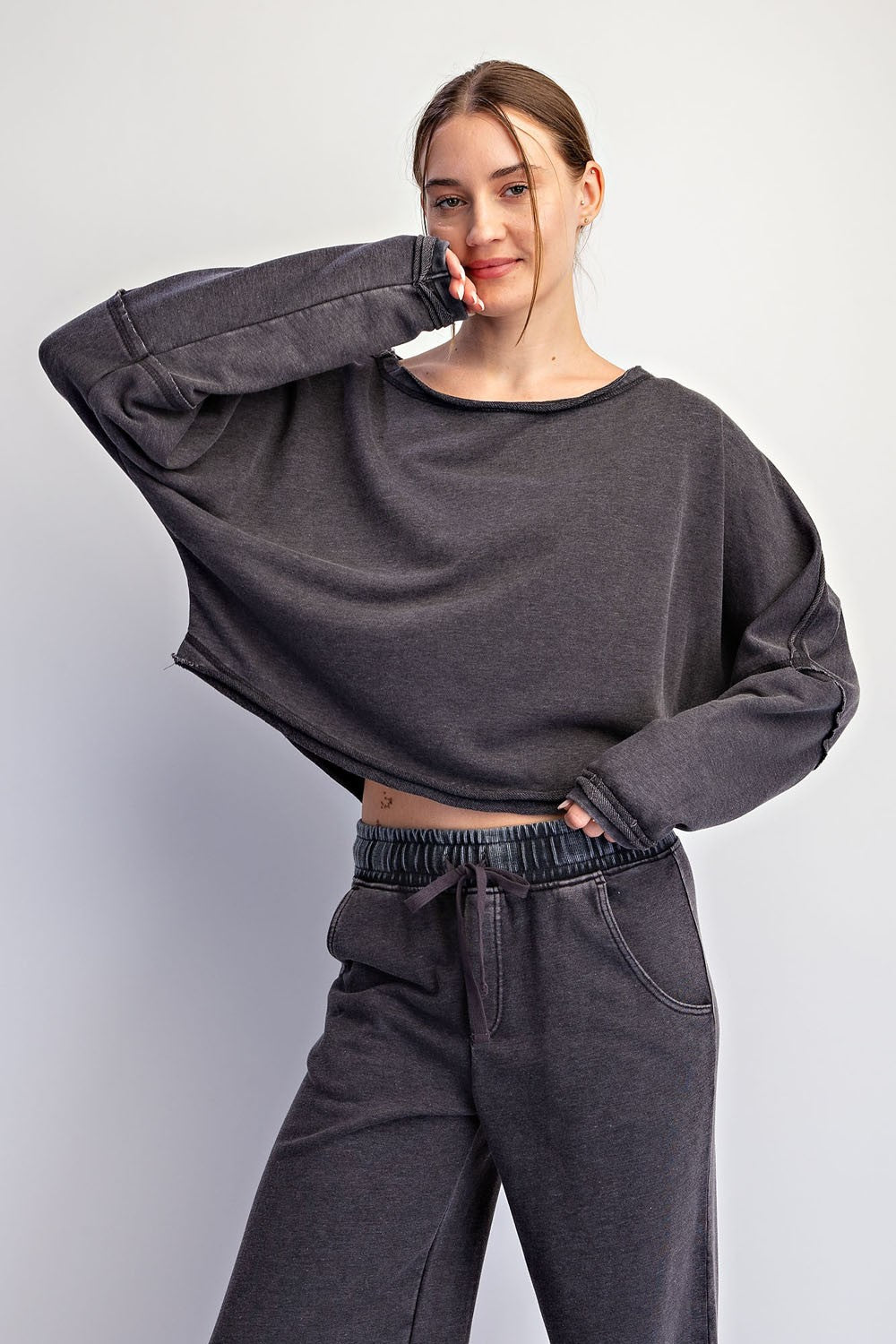MW CROPPED FRENCH TERRY PULLOVER--BLACK