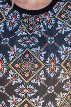 DETAIL ORIENTED TOP--NAVY MIX