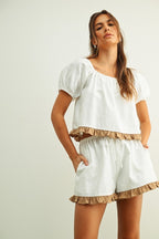 RUFFLED HEM LINEN SHORTS--WHITE/TAN