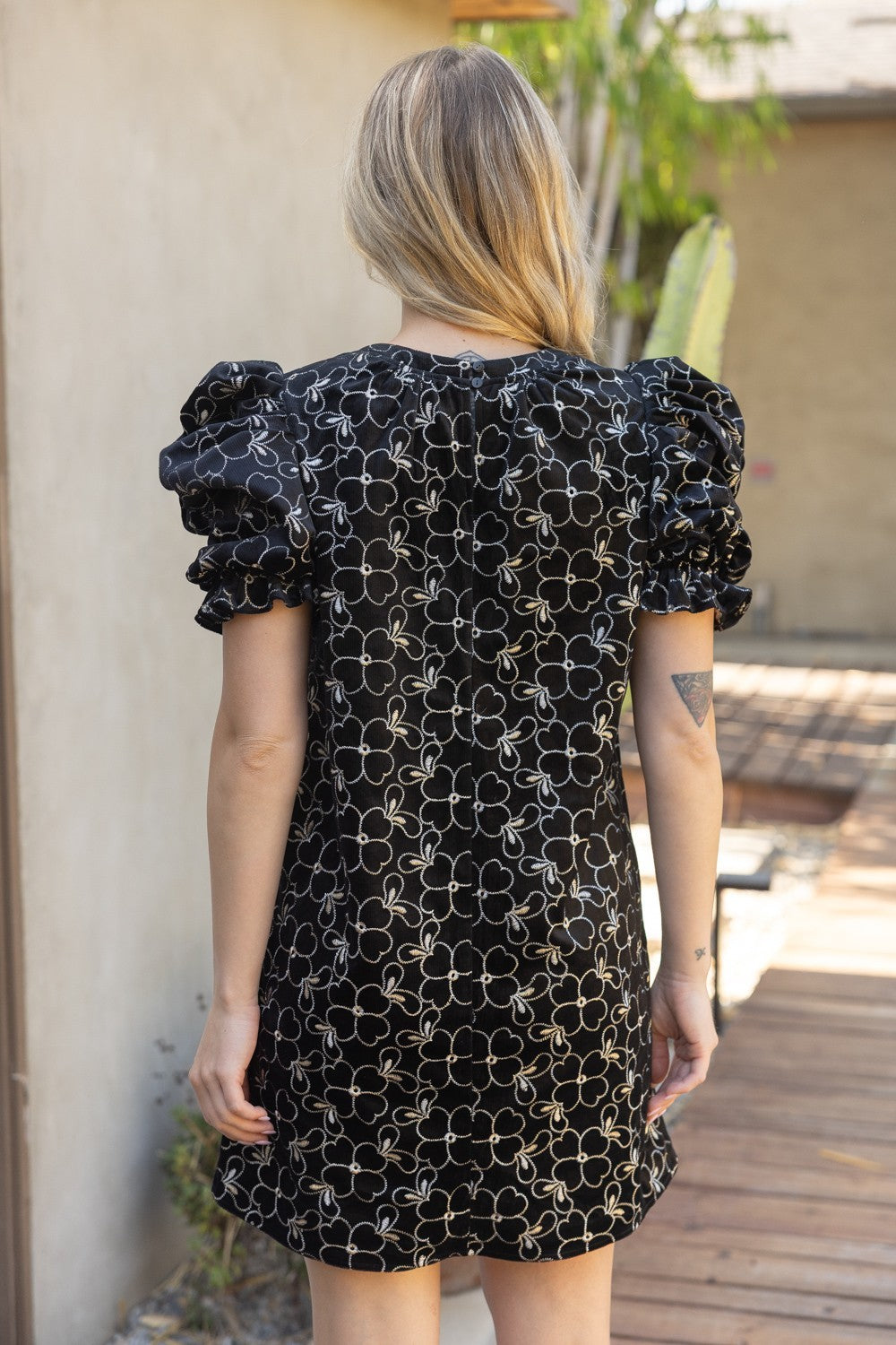 RUCHED HALF SLEEVE FLORAL EMBROIDERED DRESS--BLACK